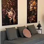 Ruim Comfortabel Appartement Centrum Breda Met Restaurant!